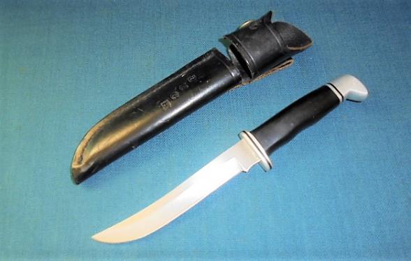 BUCK MODEL 121 KNIFE S/N 0251