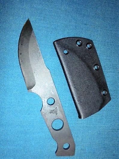 BUSH MONKEY SKELETON KNIFE S/N 0310