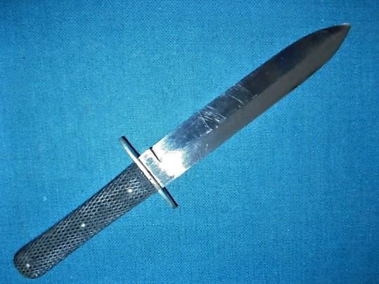 VICTORIAN SPEARPOINT BOWIE KNIFE S/N 0425