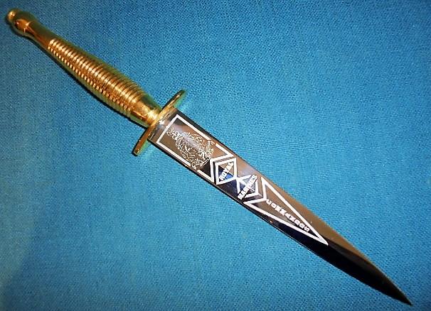 WINDSOR SWORD PRESENTATION COMMANDO KNIFE S/N 0710