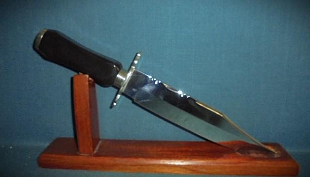 J.E. Middleton Bowie Knife S/n 02783