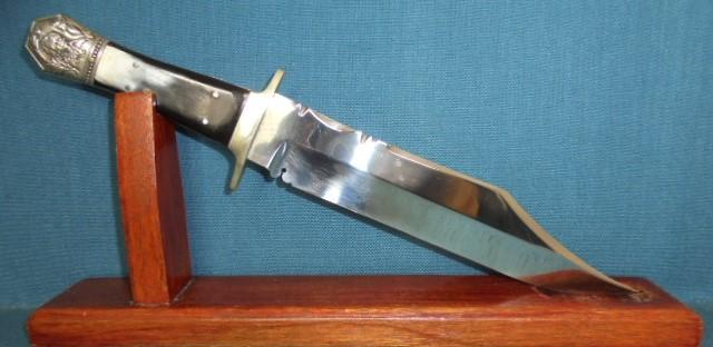 Large J. E. Middleton Bowie Knife S/n 03176