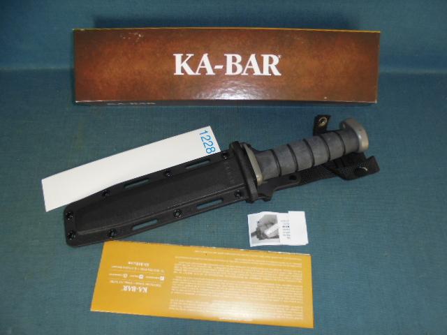 Ka-Bar D2 Extreme Combat Knife S/n 03239