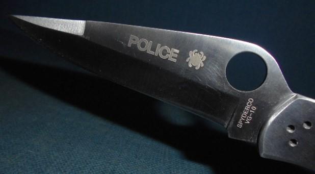 SPYDERCO POLICE MODEL 4 KNIFE S/n 03292