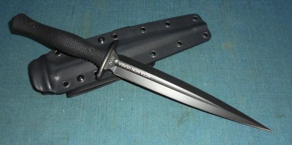 ANV M500 Anthropoid Knife S/n 03303