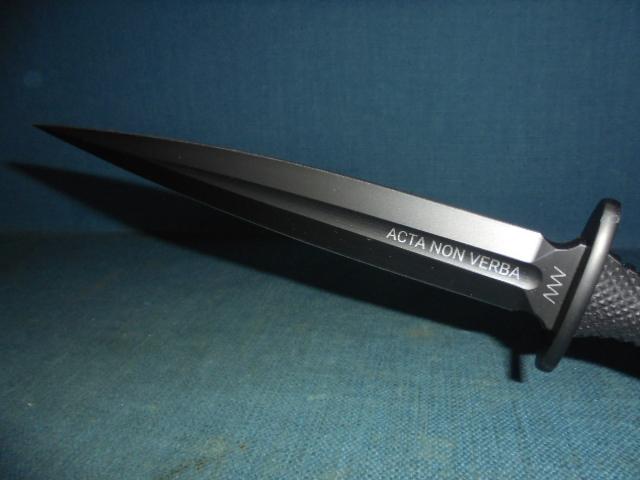 ANV M500 Anthropoid Knife S/n 03303