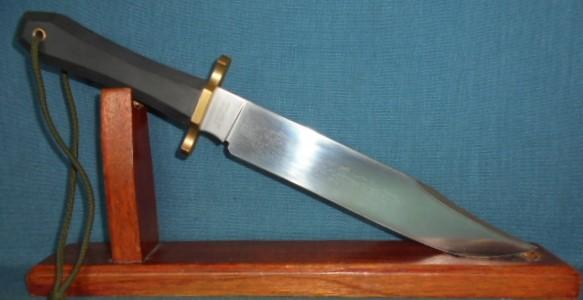 Scarce Gerber Bowie Knife S/n 03352