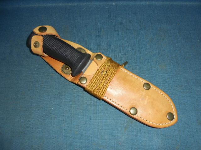 Scarce 1977 Dated Czech Paratroopers Knife S/n 03355