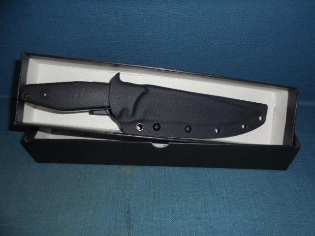 Two good working Knives S/n 03456