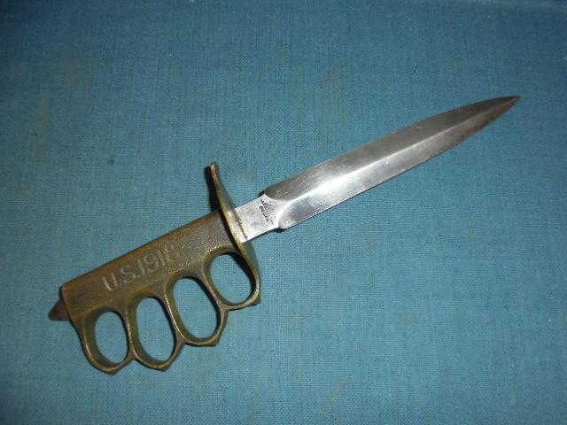 Very Rare WW1 U. S. 1918 Knuckle Knife by AU LION S/n 03471