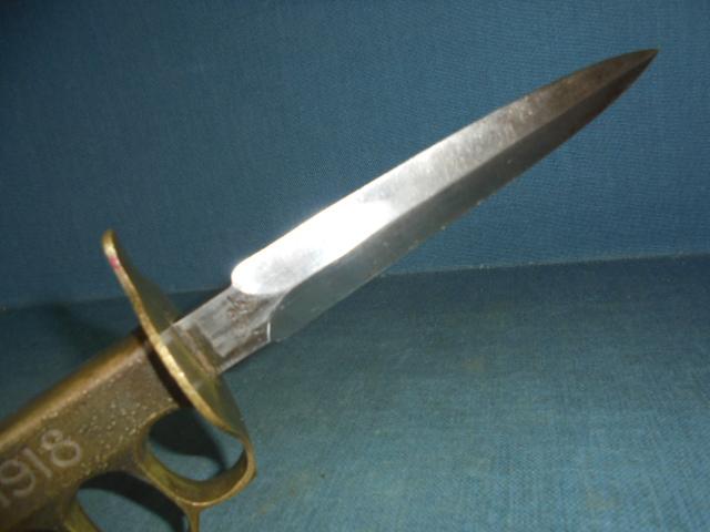 Very Rare WW1 U. S. 1918 Knuckle Knife by AU LION S/n 03471