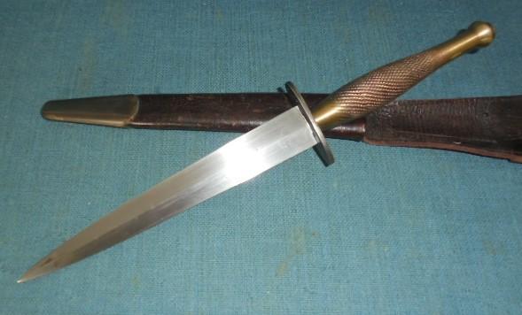 Unusual WW11 2nd pattern Commando Knife S/n 03485