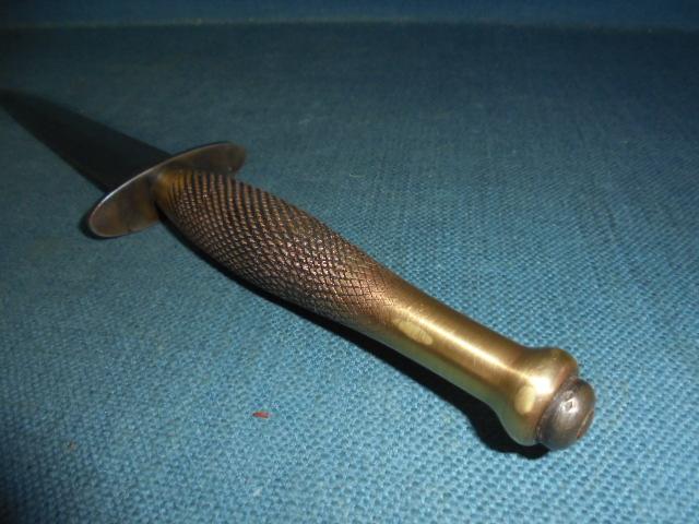 Unusual WW11 2nd pattern Commando Knife S/n 03485